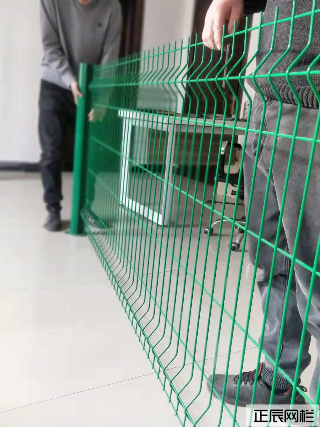 圍欄網(wǎng)安裝圖