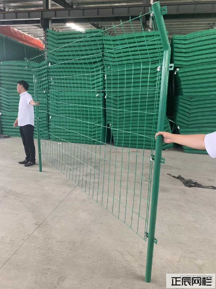 網(wǎng)狀護(hù)欄圖片(網(wǎng)狀護(hù)欄效果圖)