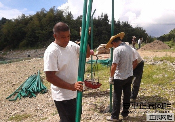 護欄網(wǎng)安裝步驟