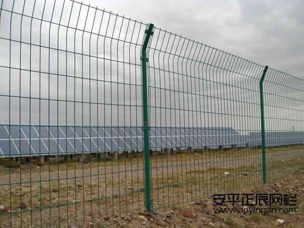 http://m.kjogyly.com.cn光伏防護(hù)圍欄網(wǎng)