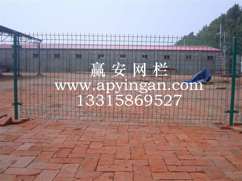 雙邊絲護欄網(wǎng)