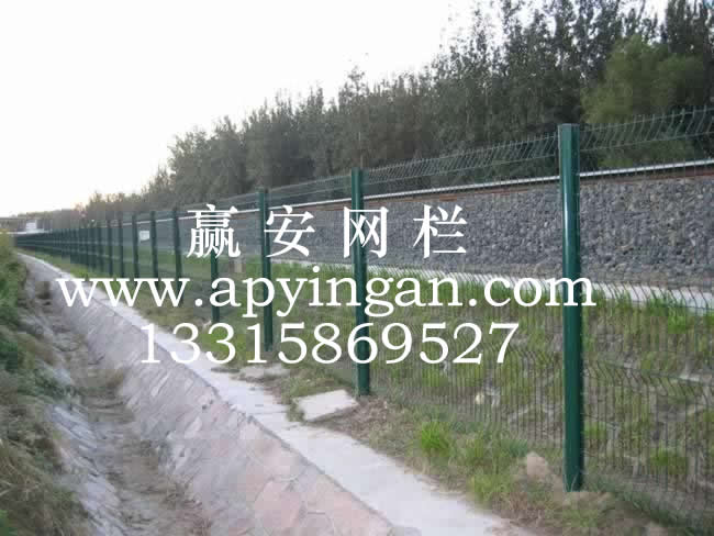 雙邊絲護(hù)欄網(wǎng)