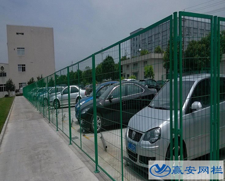 停車場護(hù)欄網(wǎng)