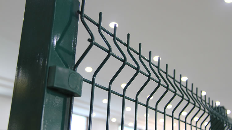 三角折彎護(hù)欄網(wǎng)