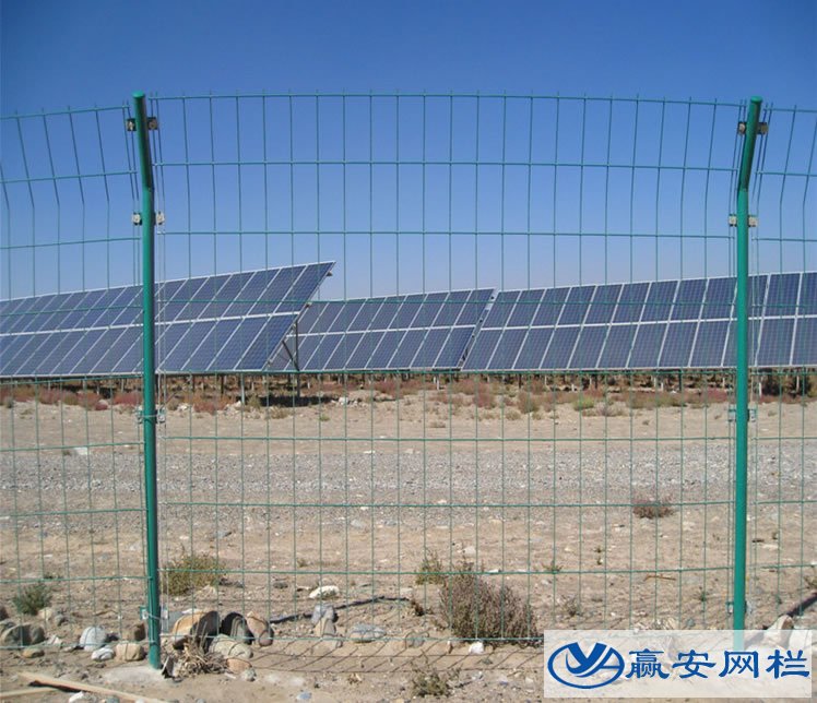 太陽(yáng)能光伏電站圍欄網(wǎng)