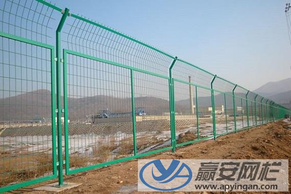 圈地圍欄網(wǎng)