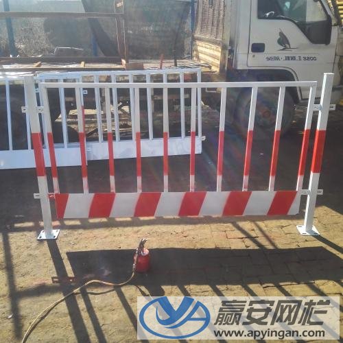 基坑護(hù)欄 基坑護(hù)欄