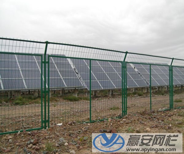 光伏電站防護(hù)圍欄 光伏電站防護(hù)圍欄