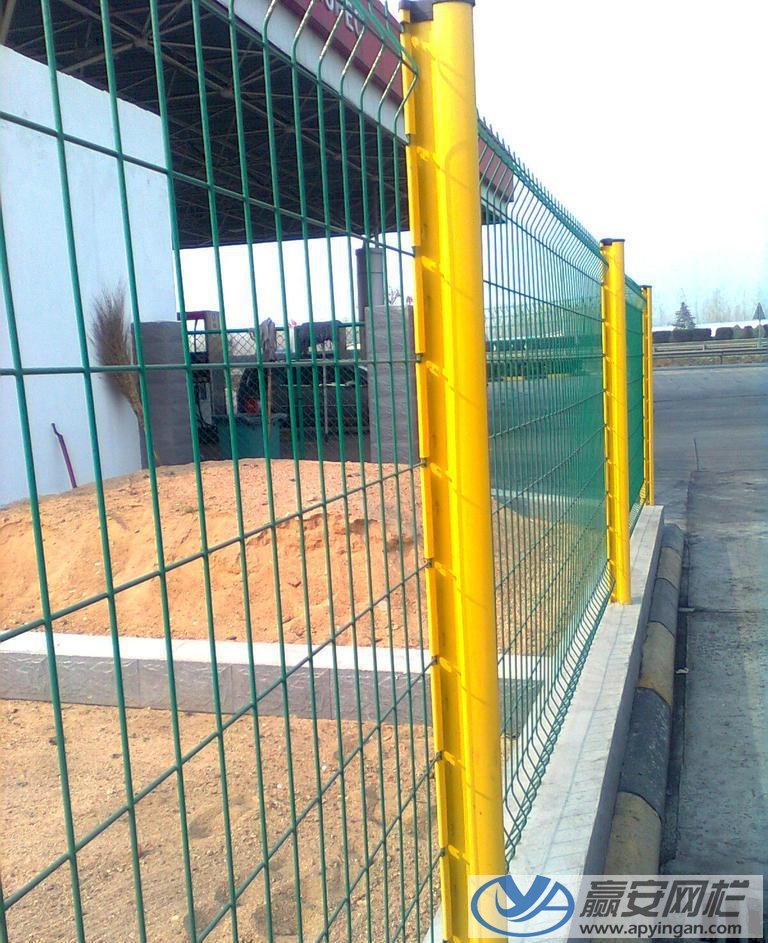 圈地護(hù)欄圍欄