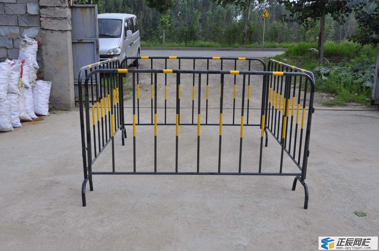 鐵馬護(hù)欄效果圖