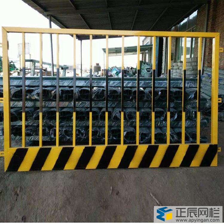 護(hù)欄網(wǎng)圖片