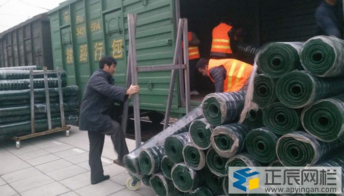 養(yǎng)殖場(chǎng)圍欄網(wǎng)廠家