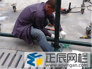 籃球場(chǎng)圍網(wǎng)施工