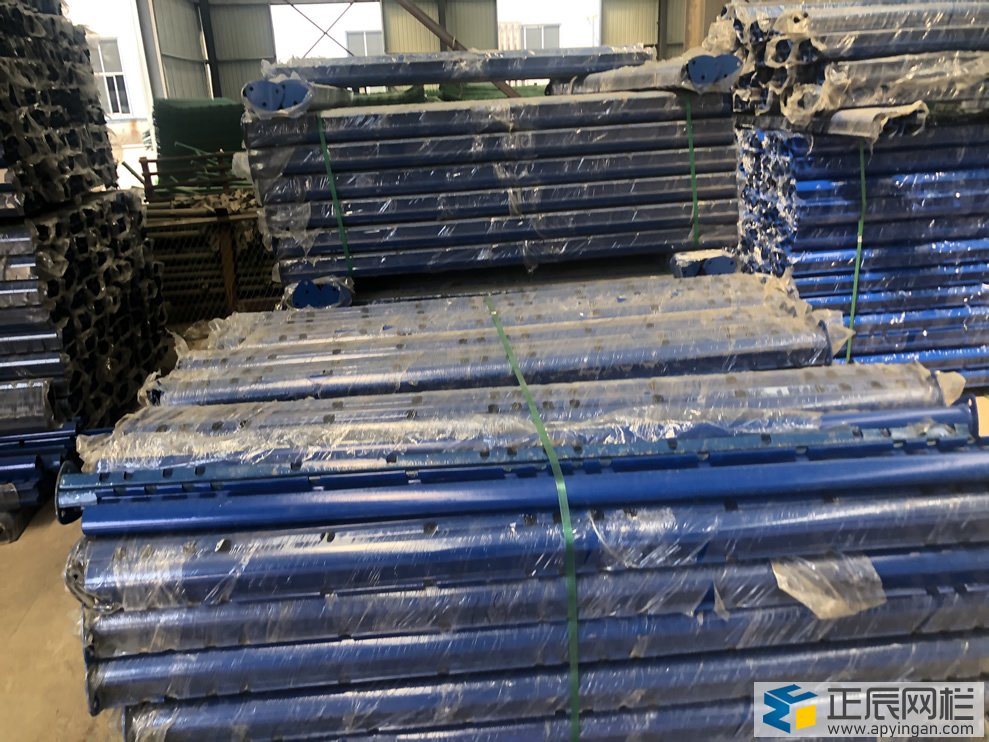 桃型柱護欄網生產廠家