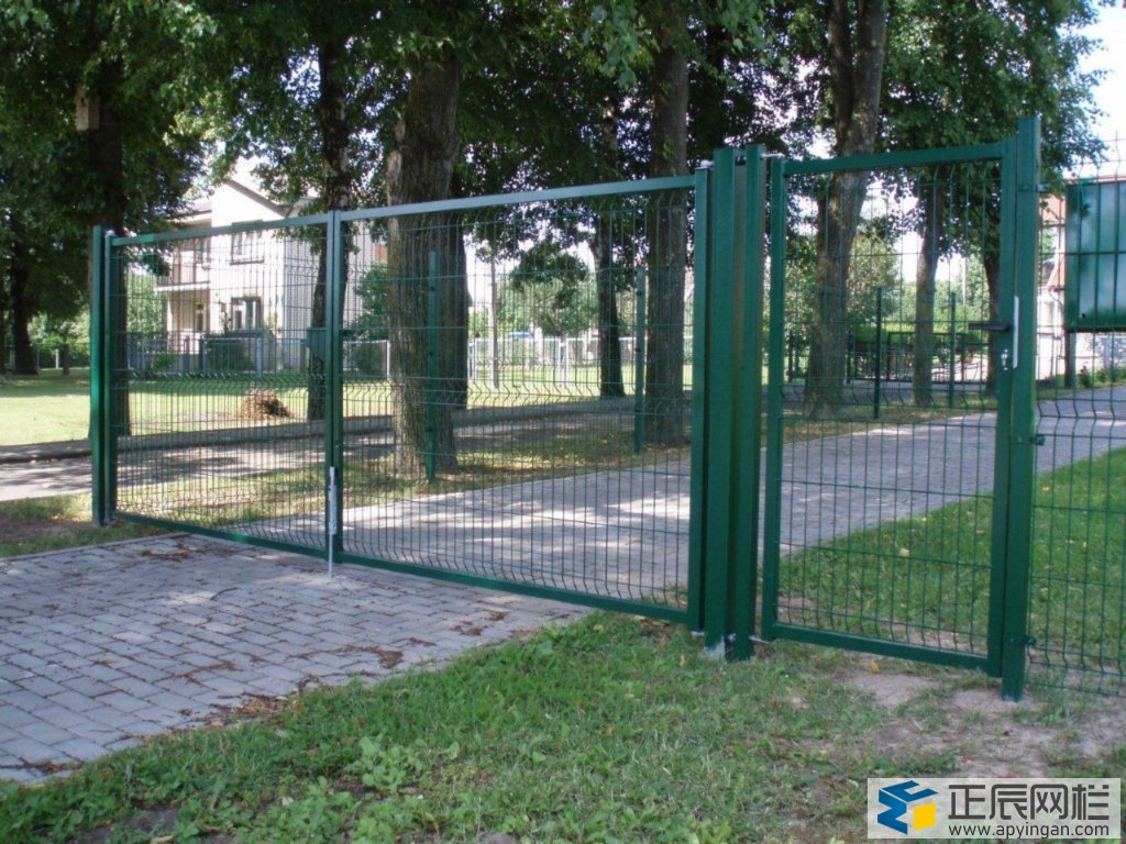 框架護欄網(wǎng)門圖片