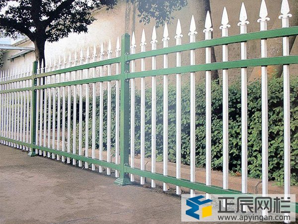 小區(qū)護欄網(wǎng)的標準高度