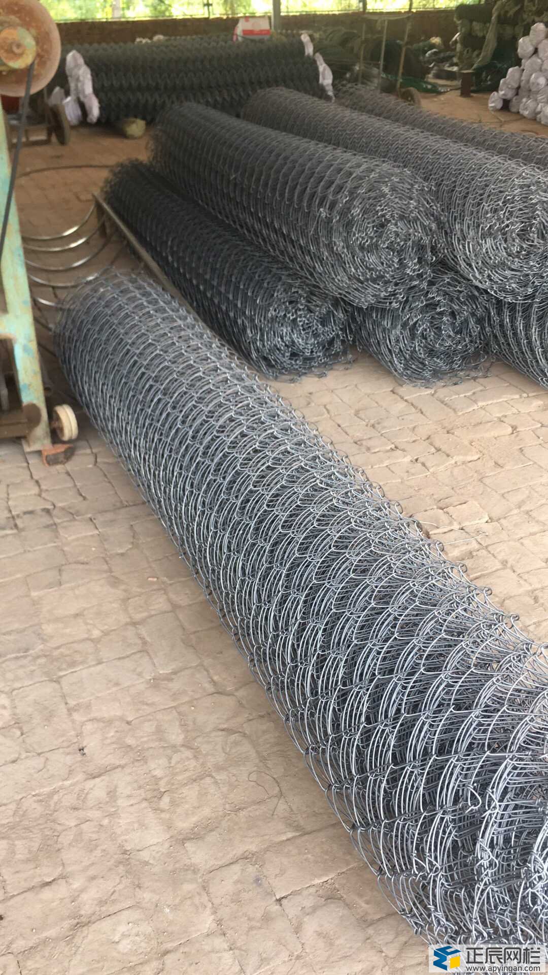 鍍鋅勾花網(wǎng)護欄