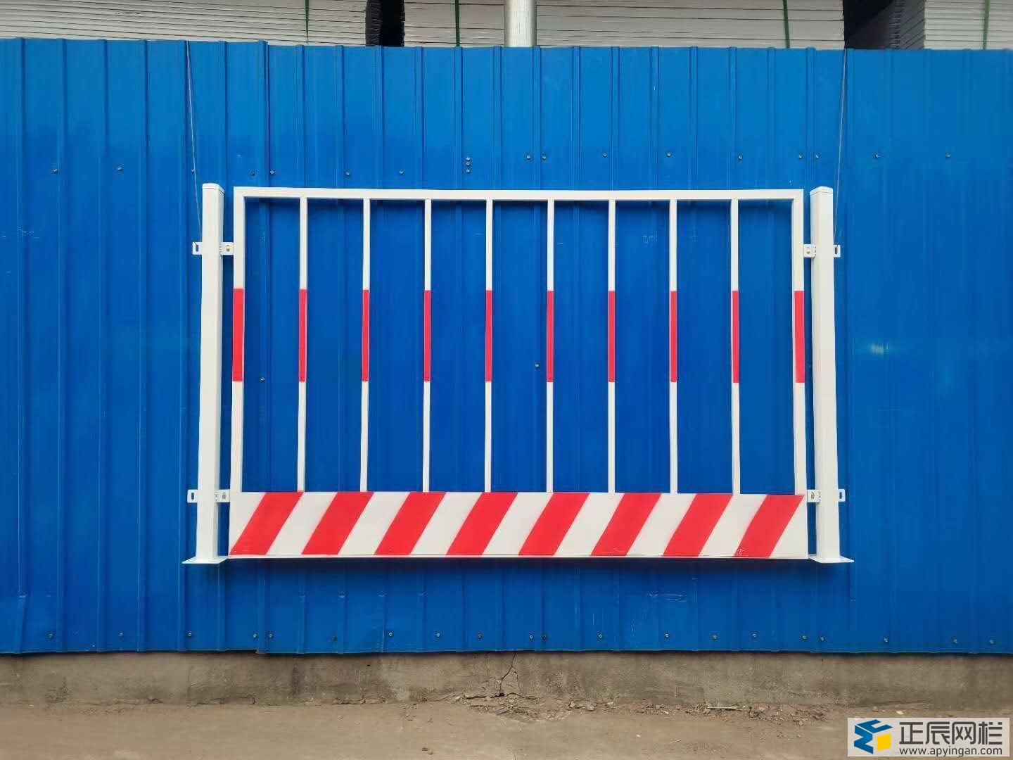 基坑防護(hù)欄圖片