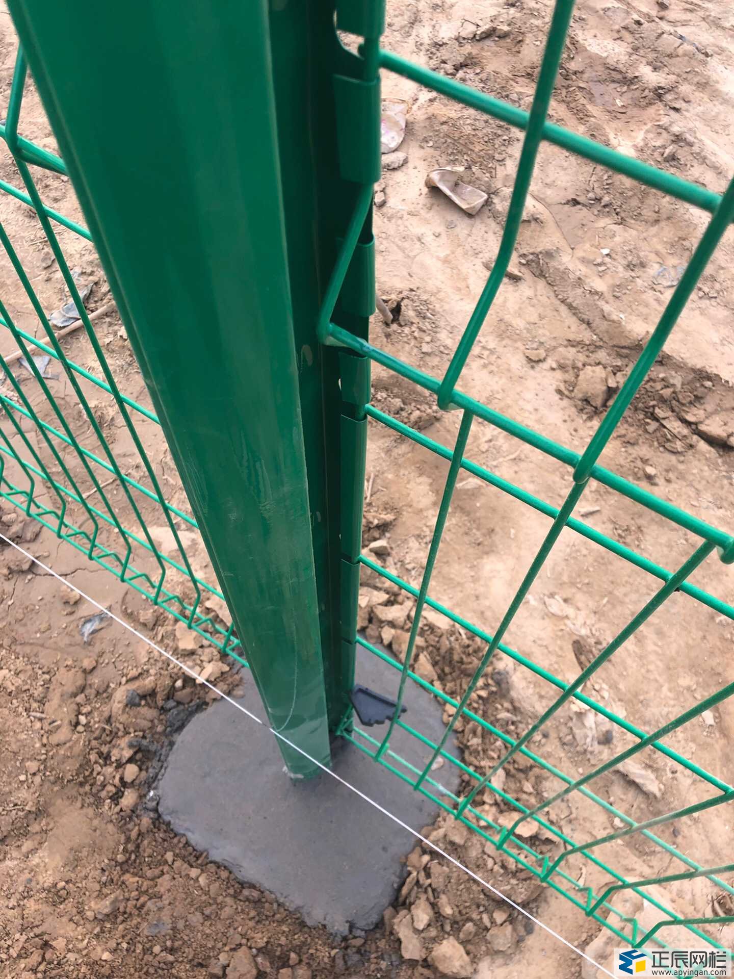 護欄網(wǎng)施工方案