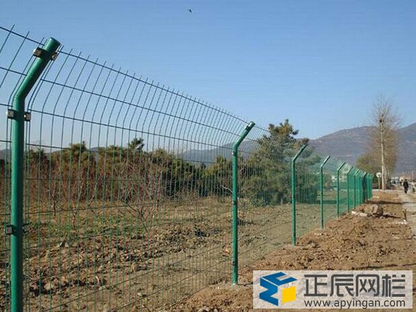 養(yǎng)雞護欄網(wǎng)