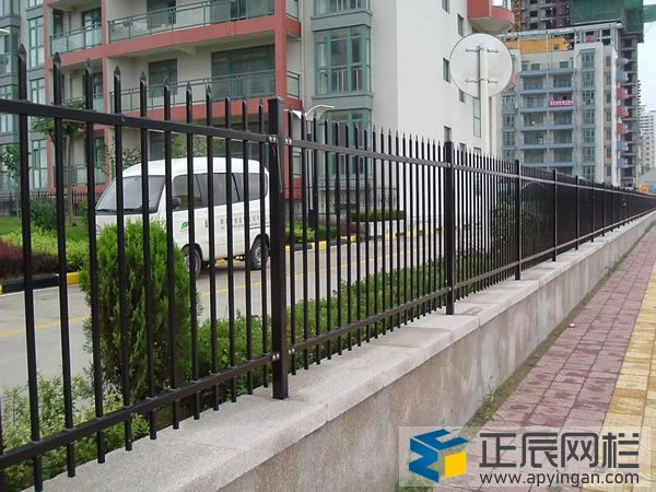 鋅鋼護(hù)欄多少錢一平方米