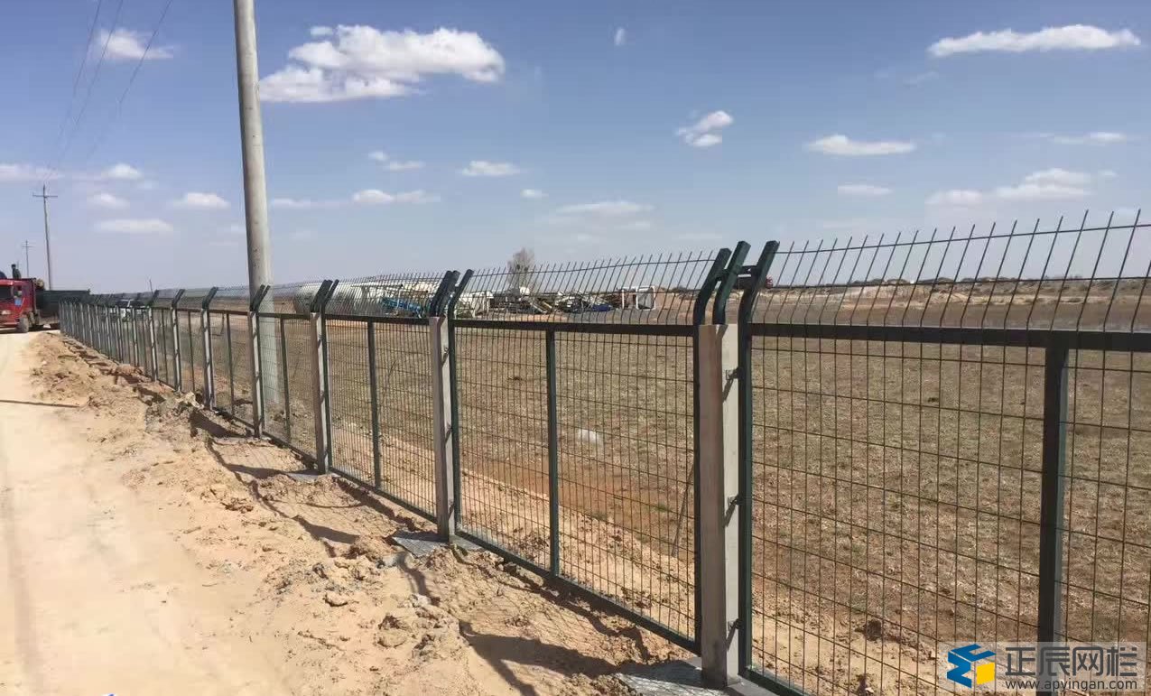 鐵路護(hù)欄網(wǎng)