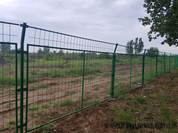 邊框護(hù)欄網(wǎng)圖